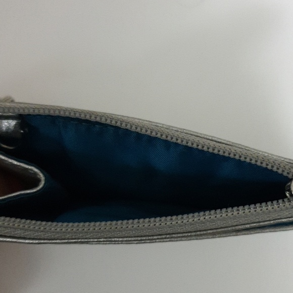 Coach - Picture 2 of 3